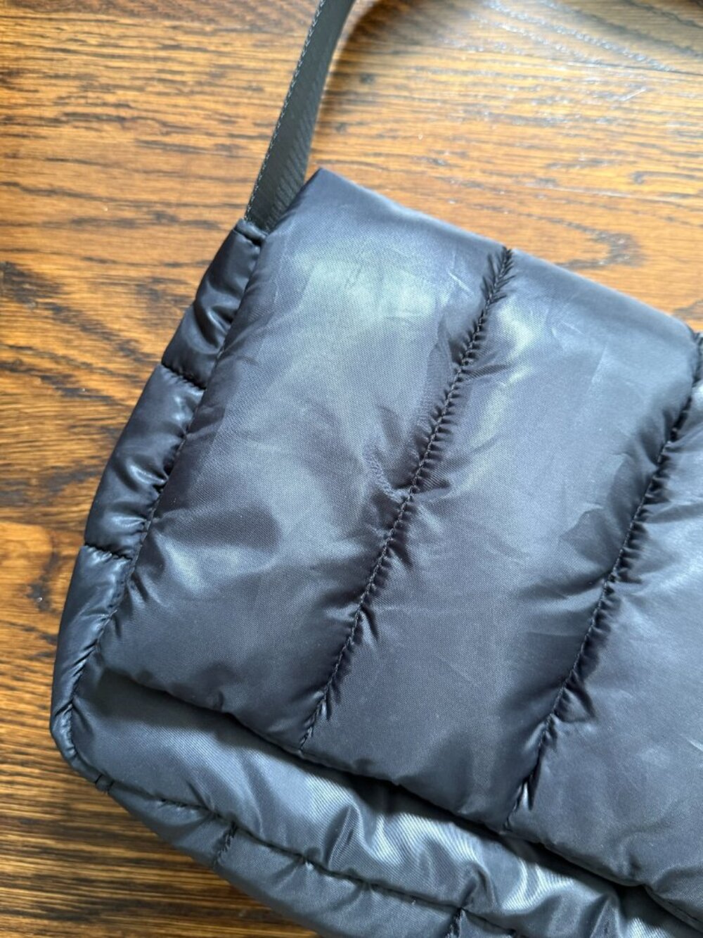 Weekday Puffer Bag *** Euc View 5
